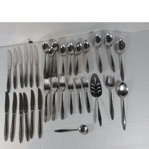 Nasco Stainless Japan Roseanne Flatware Set 88 Piece Floral Rose Pattern Silver